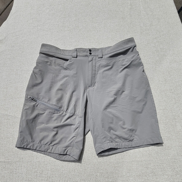 Alaskan Hardware Men's Grey Athletic Shorts Lightweight with zip pockets Size 36 - Picture 7 of 13